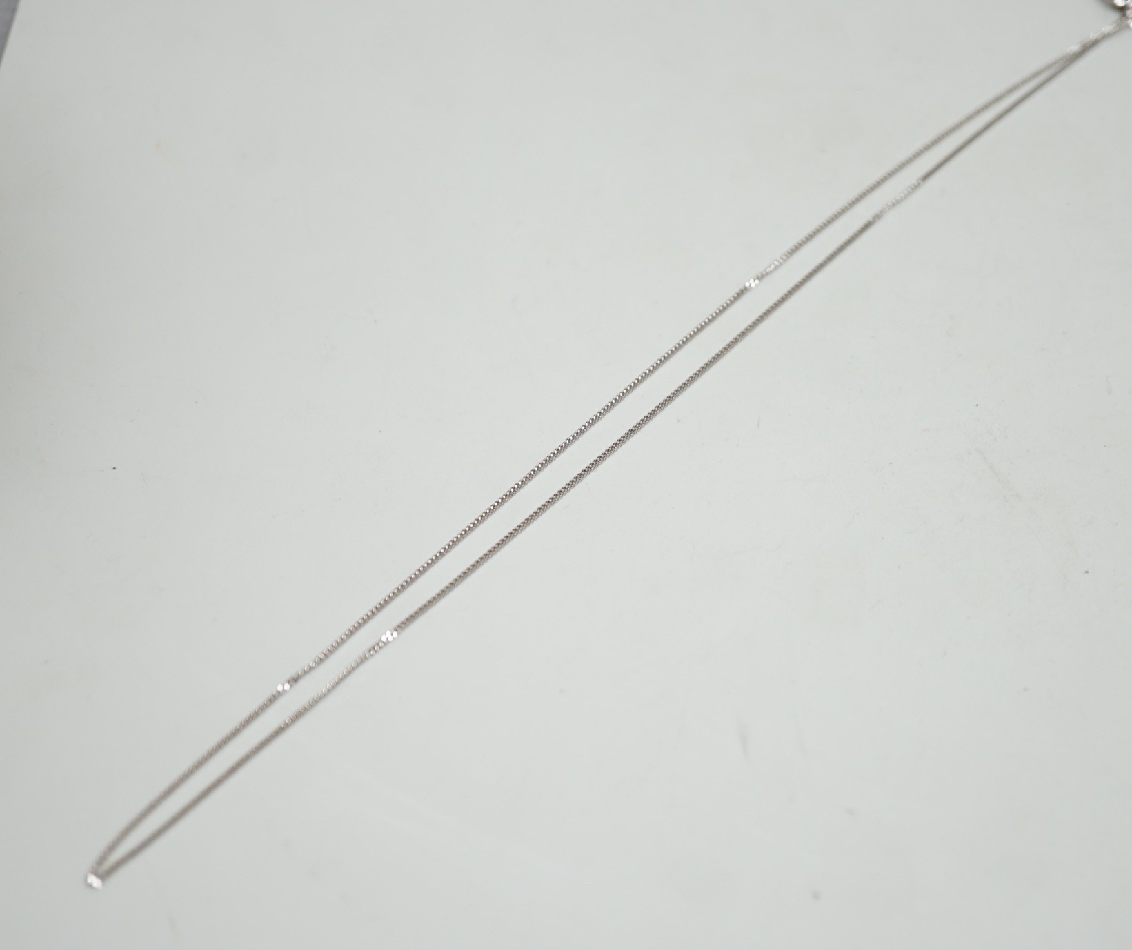 A modern 18ct white gold chain, 39cm, 1.8 grams.